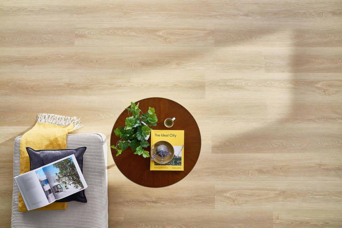 Woodric – Roseville Oak i rom
