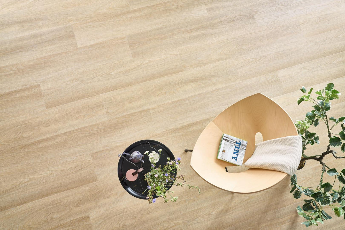 Woodric – Rockford Oak i rom